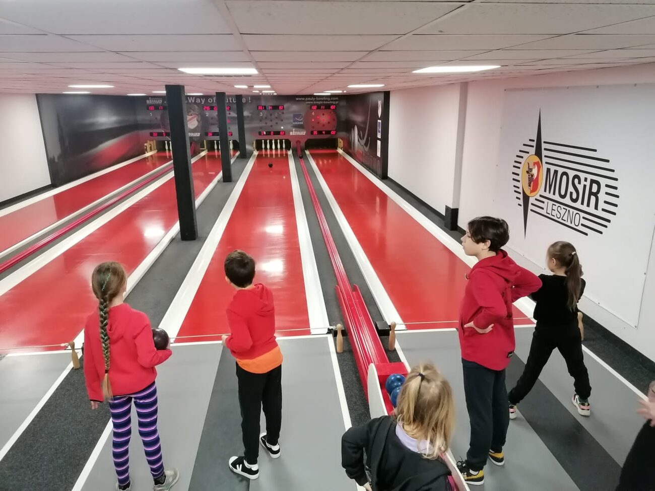 kręgle leszno tenis klub półkolonie