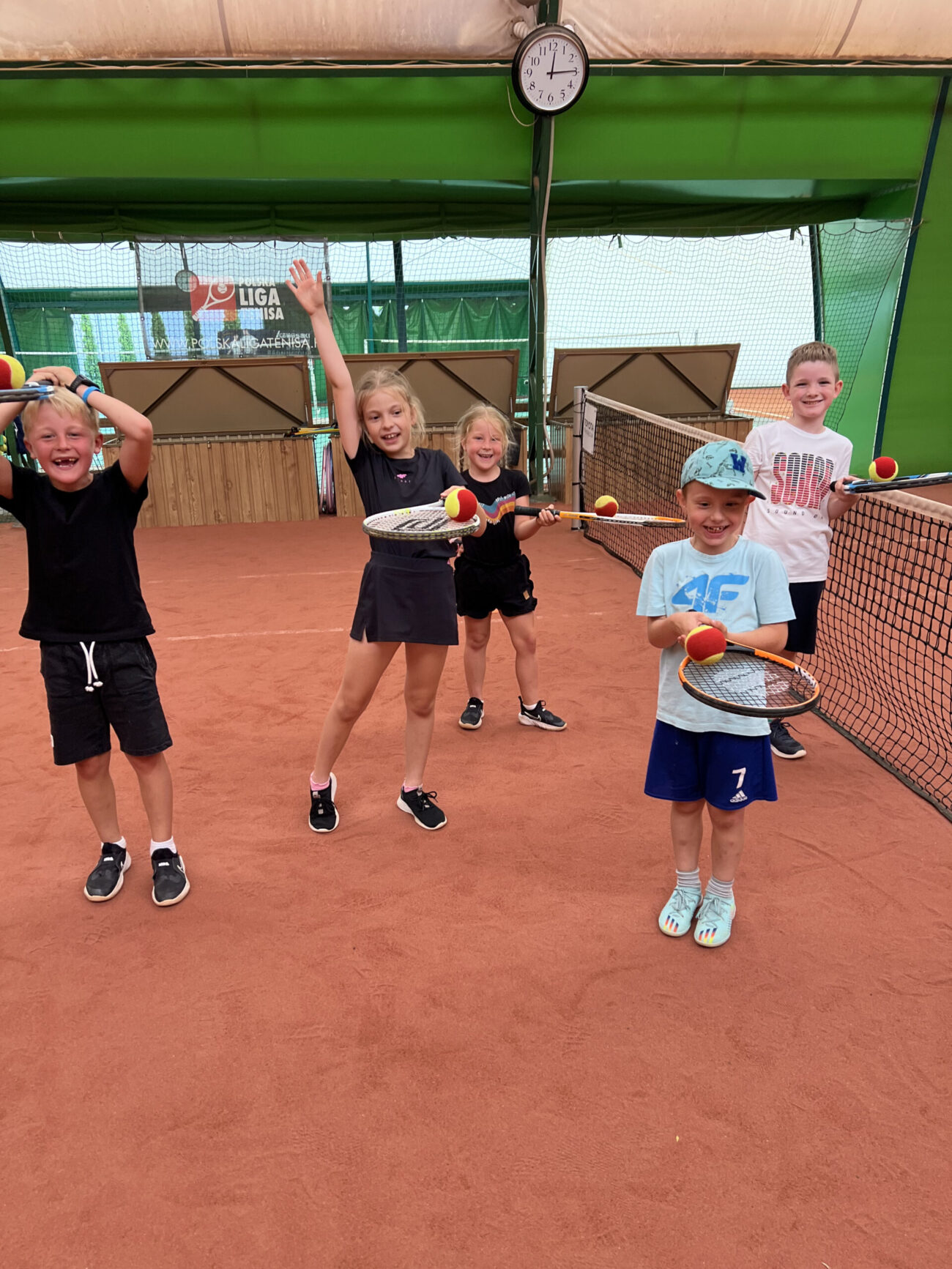 zajęcia-wakacyjne-tenis-gry-i-zabawy